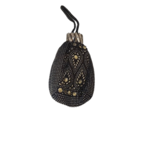 Bolsa clutch preta com detalhes dourados